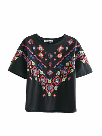 Bluză casual de damă cu mâneci scurte și aplicație