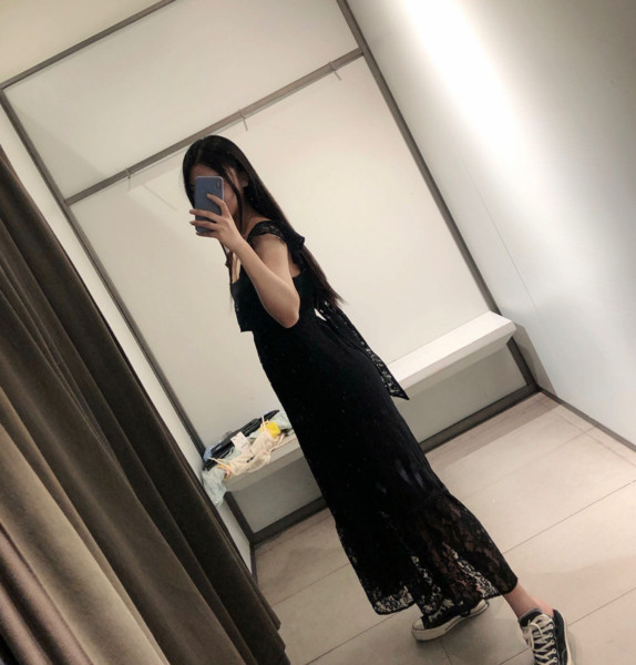 Rochie de dama din dantela cu spatele gol in negru