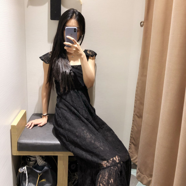 Rochie de dama din dantela cu spatele gol in negru