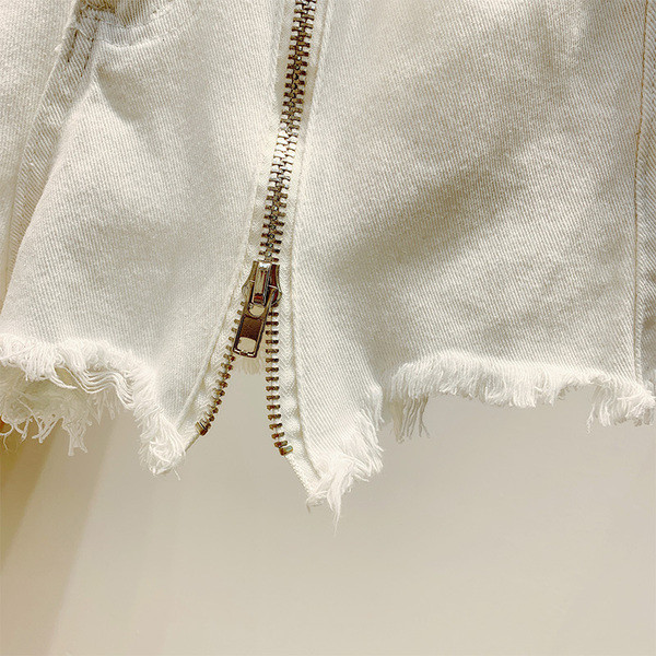 Blugi moderni de dama in alb si negru