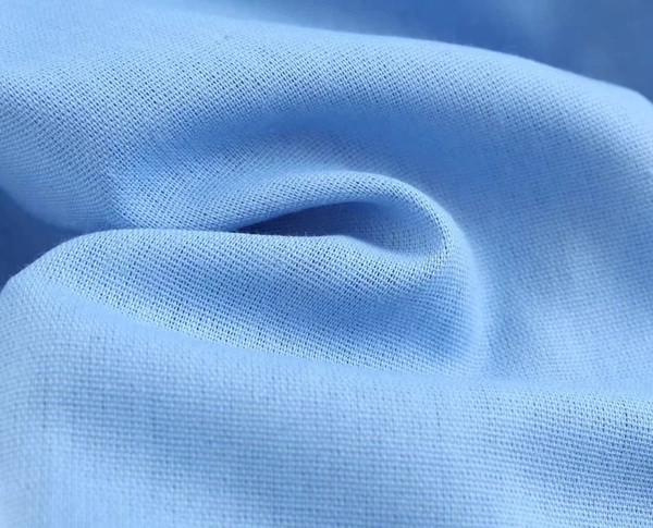 Дамска рокля с голи рамене и лотос ръкав в син цвят