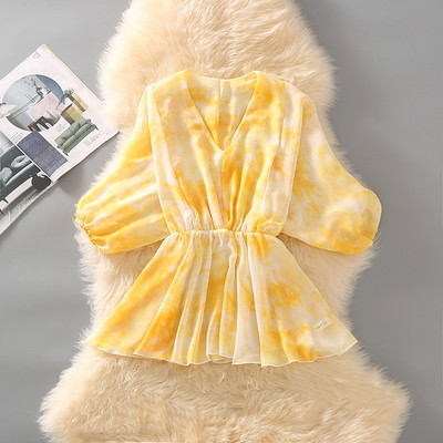 Bluză de damă elegantă cu decolteu în V și mâneci 3/4 în mai multe culori