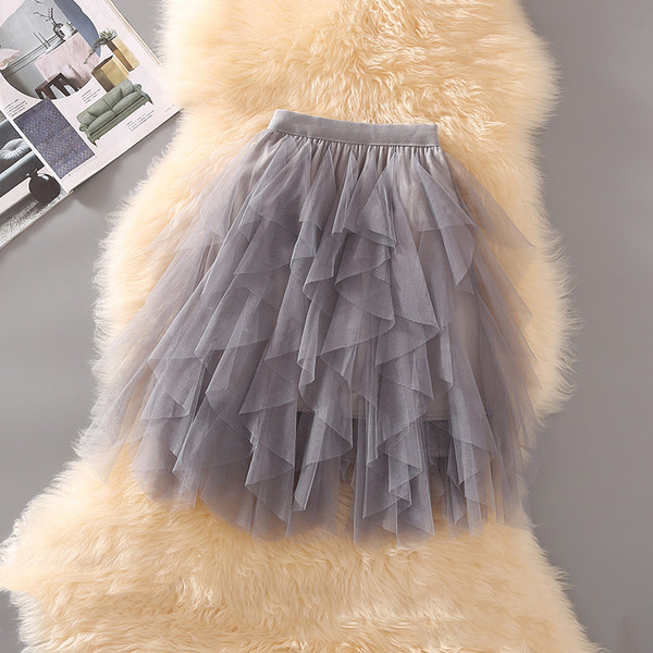 Aktuális női szoknya magas derékkal, fekete, szürke és rózsaszín színekben