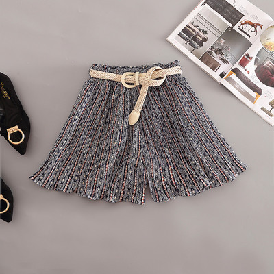 Stílusos női rövidnadrág széles modell, magas derékkal, több színben