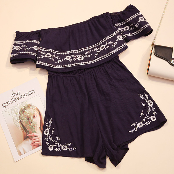 Μοντέρνες φόρμες με πεσμένα μανίκια και κεντήματα σε διάφορα χρώματα