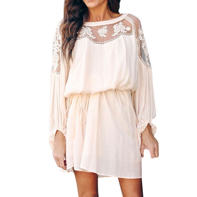 Stílusos női ruha csipkével, három színben