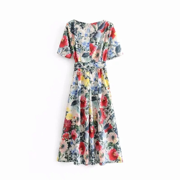 Rövid ujjú, virágmintás női hosszú ruha