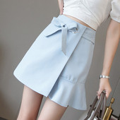 Stílusos női szoknya szalagos elemmel, három színben