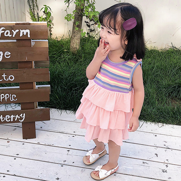 Modern gyerekruha rózsaszín és sárga szalaggal