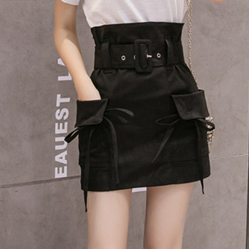 Modern női szoknya magas derékkal és fekete zsebekkel