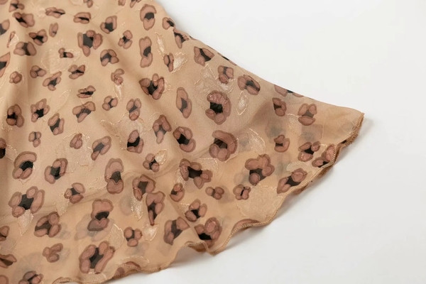 Rochie de dama din tul de culoare maro si imprimeu floral