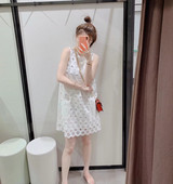 Női csipke ujjatlan ruha zsebekkel