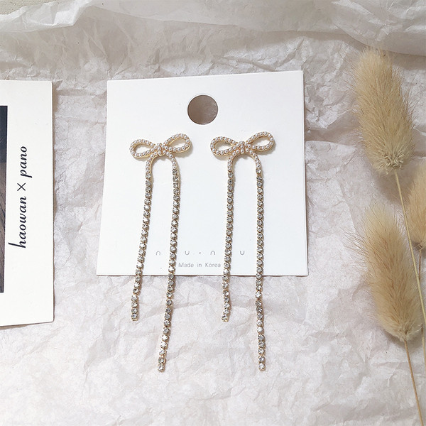 Cercei eleganti de dama cu panglica