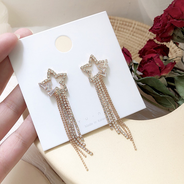 Cercei eleganti de dama cu pietre si elemente de agatat