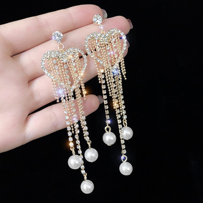 Cercei moderni de dama cu perle in argint si aur