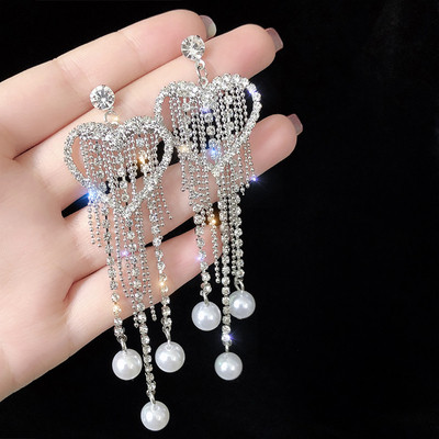 Cercei moderni de dama cu perle in argint si aur