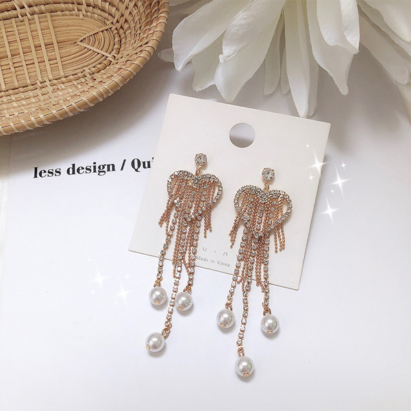 Cercei moderni de dama cu perle in argint si aur