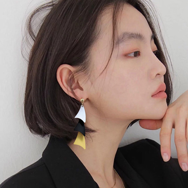 Modern női lógó fülbevaló