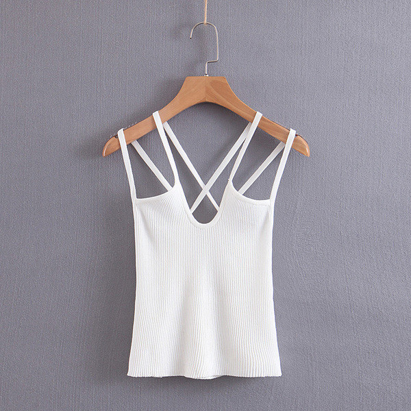 Női felső pántokkal, többféle színben