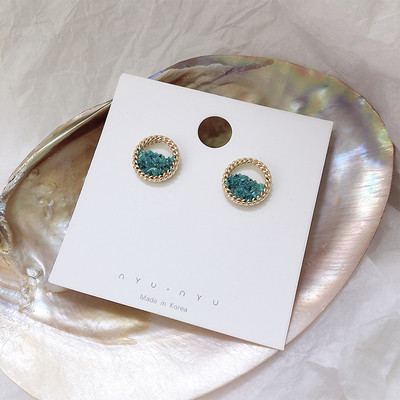 Cercei moderni de dama in forma rotunda in patru culori