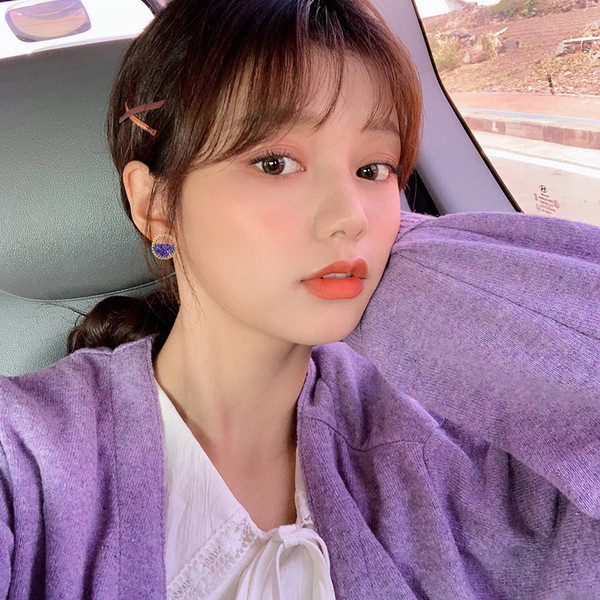 Cercei moderni de dama in forma rotunda in patru culori