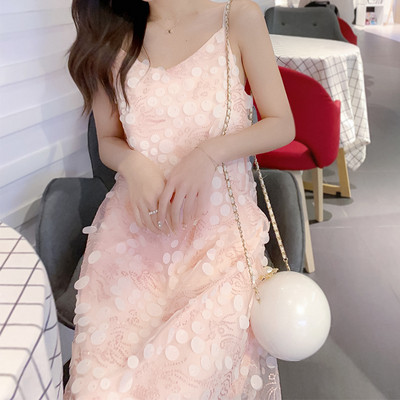 Rochie elegantă de damă cu un element de paiete în roz și alb