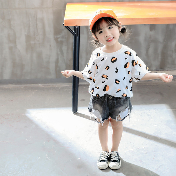 Modern, rózsaszín és fehér póló lányoknak