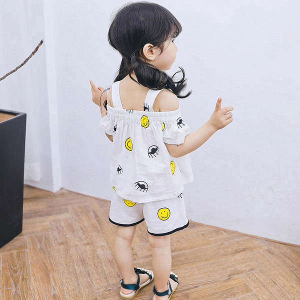 Modern gyerekkészlet fehér színben - lányoknak