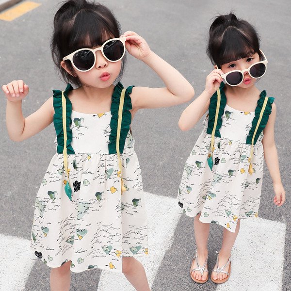 Jelenlegi gyerekruha szabású modell fehér színben