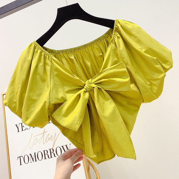 Stílusos női blúz rövid ujjal és szalaggal, három színben