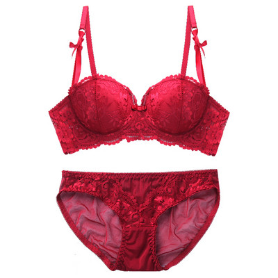 Kétrészes fehérnemű szalaggal