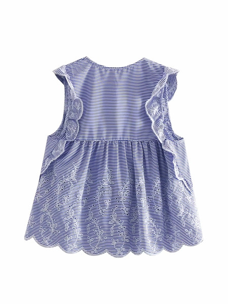 V-nyakú felső nyakkendővel és hímzéssel