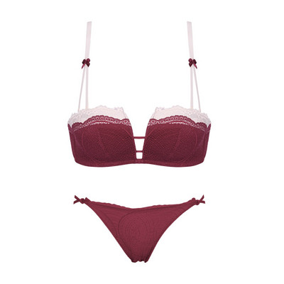 Lenjerie moderna din doua piese cu dantela in trei culori