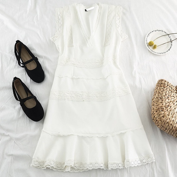 Rochie elegantă de damă, cu decolteu în V, în alb-negru