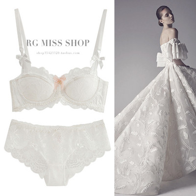 Set intim de dama din doua parti cu dantela si panglica in patru culori