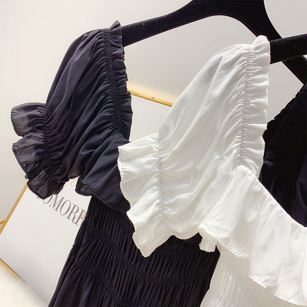 Női nyári ruha fehér és fekete színben