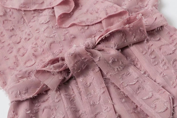 Rochie moderna de dama cu decolteu in V si bretele in roz si alb