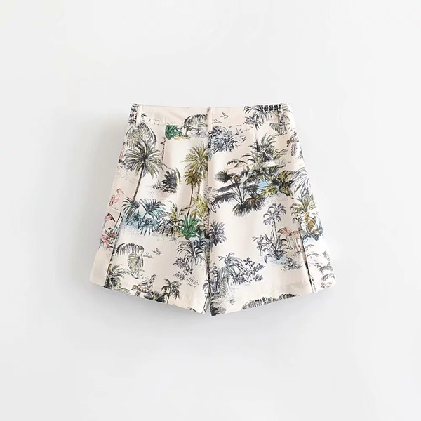 Női rövidnadrág, fehér és mintás oldalzsebekkel