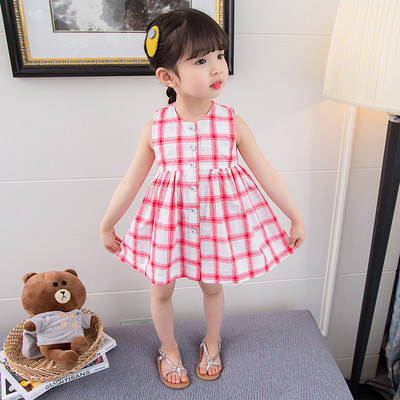 Gyermek kockás ruha modell, gombokkal
