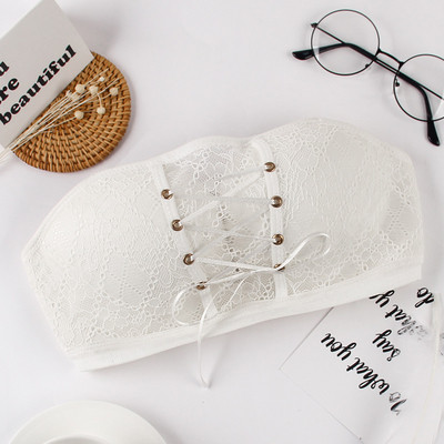 Női melltartó három színben, csipkével és nyakkendővel