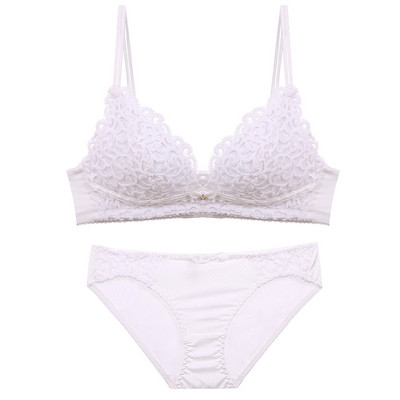 Fehérnemű több színben két részben