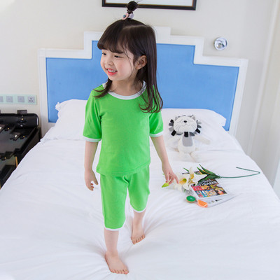 Pijamale pentru copii pentru fete - în trei culori în două părți