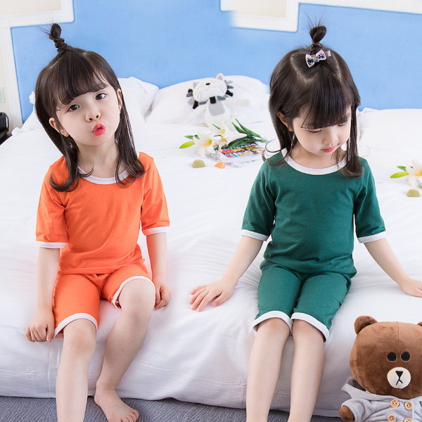Pijamale pentru copii pentru fete - în trei culori în două părți