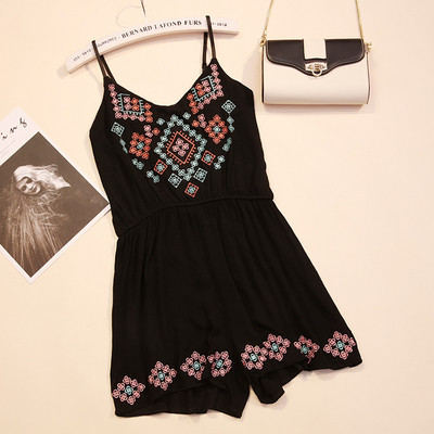 Γυναικεία ολόσωμη φόρμα casual με πολύχρωμα κεντήματα σε διάφορα χρώματα