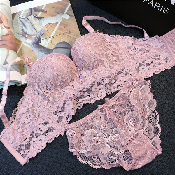 Női csipke fehérnemű két részben négy színben