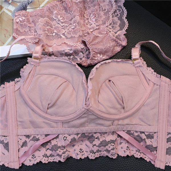 Női csipke fehérnemű két részben négy színben