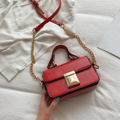 Geanta de dama eleganta cu inchidere metalica in mai multe culori