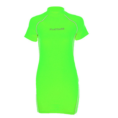 Rochie de damă cu mâneci scurte și inscripție în portocaliu și verde