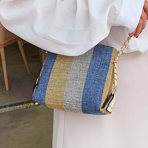 Geanta de dama tricotata cu maner lung