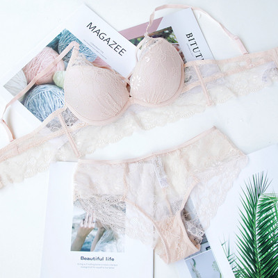 Intim fehérnemű csipkével, három színben